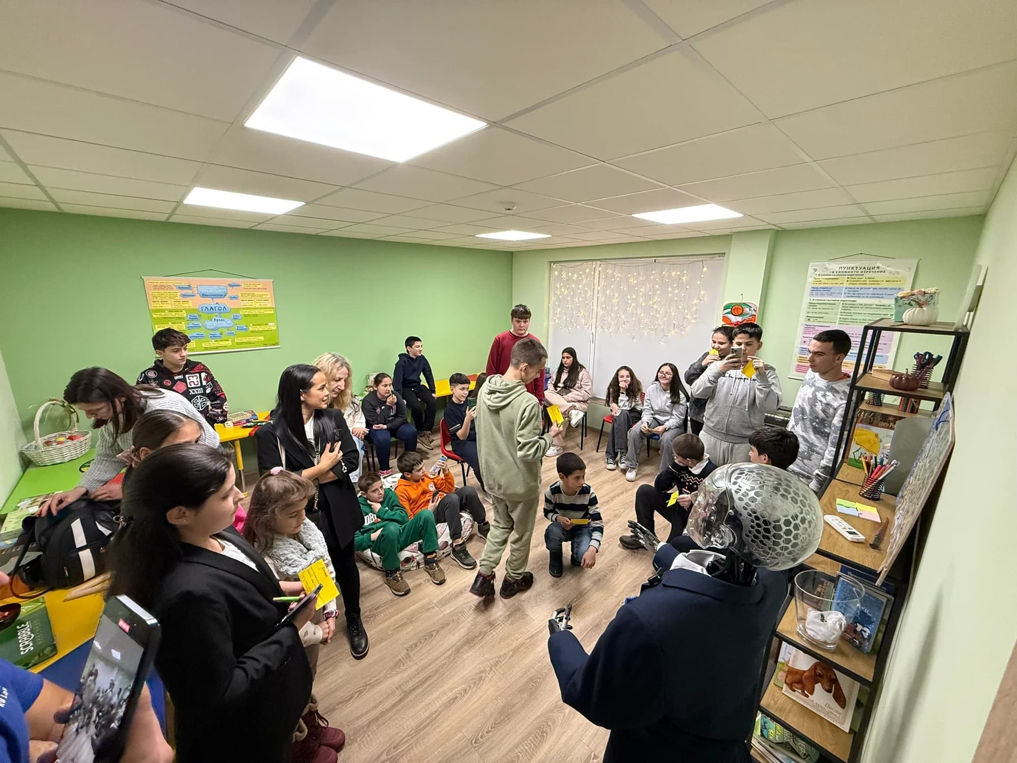 Гостува ни робота Robert